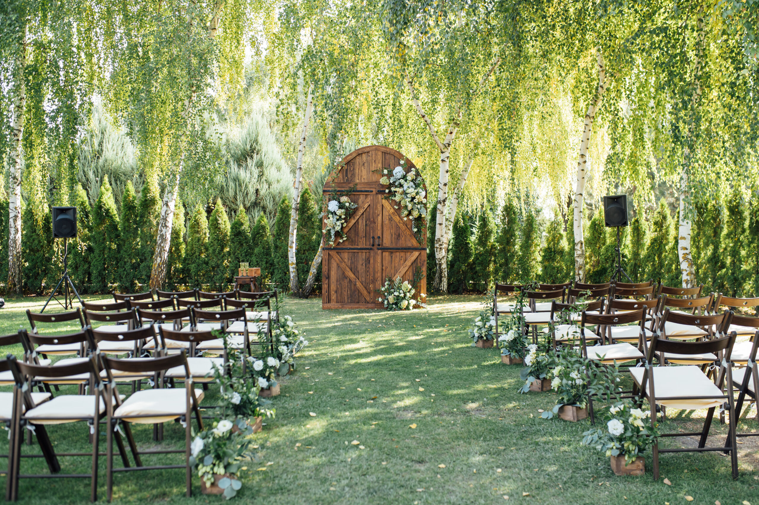 Creating Your Dream Wedding Venue: Where to Begin - Placez